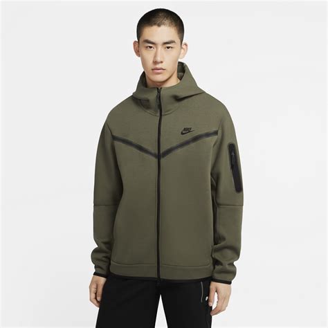 green Nike tech fleece